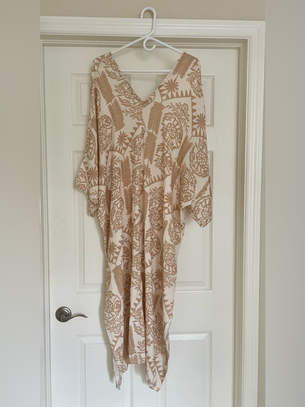 Made With Love Palm Print V-Neck Kimono Kaftan Dress in Beige & Tan